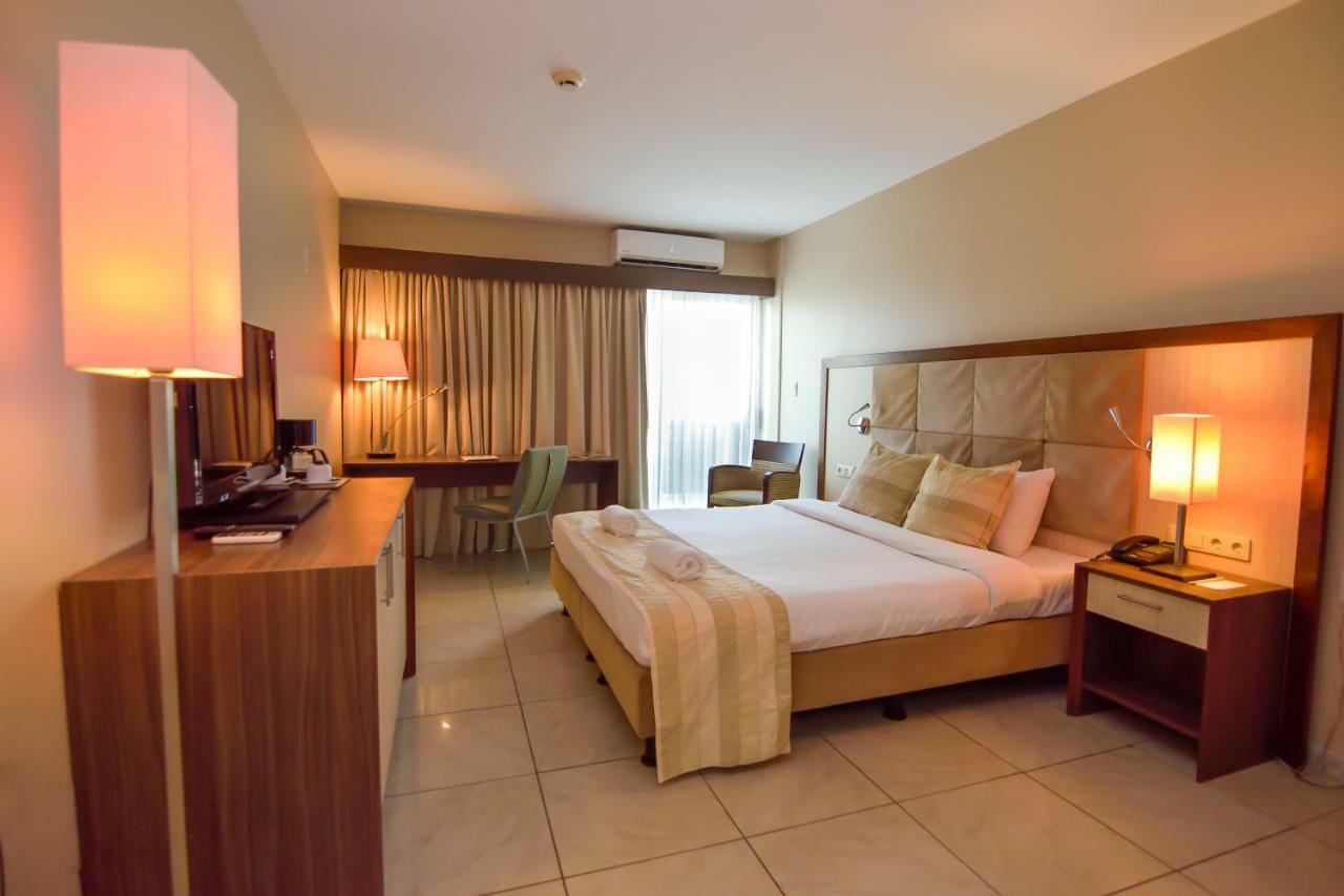 Queens Hotel Paramaribo Exterior photo